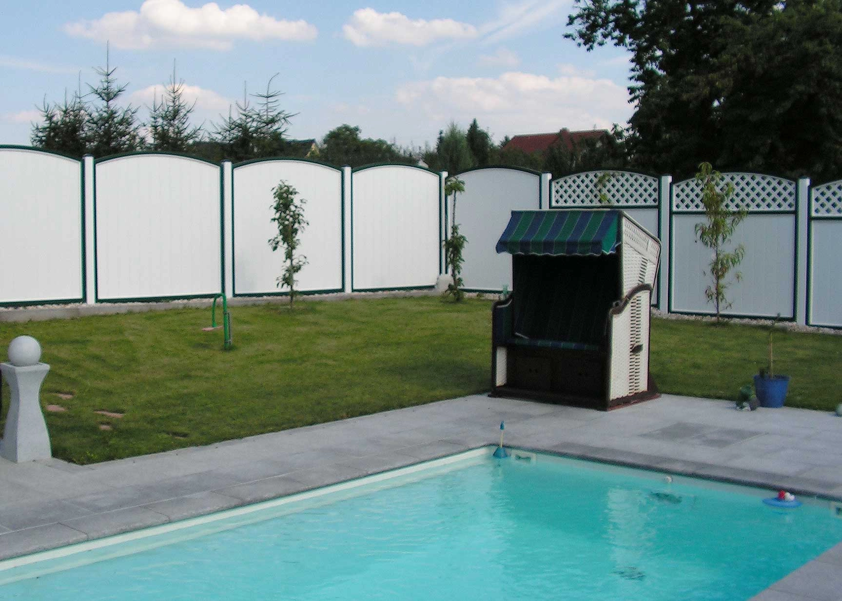 Sichtschutz für Pools
