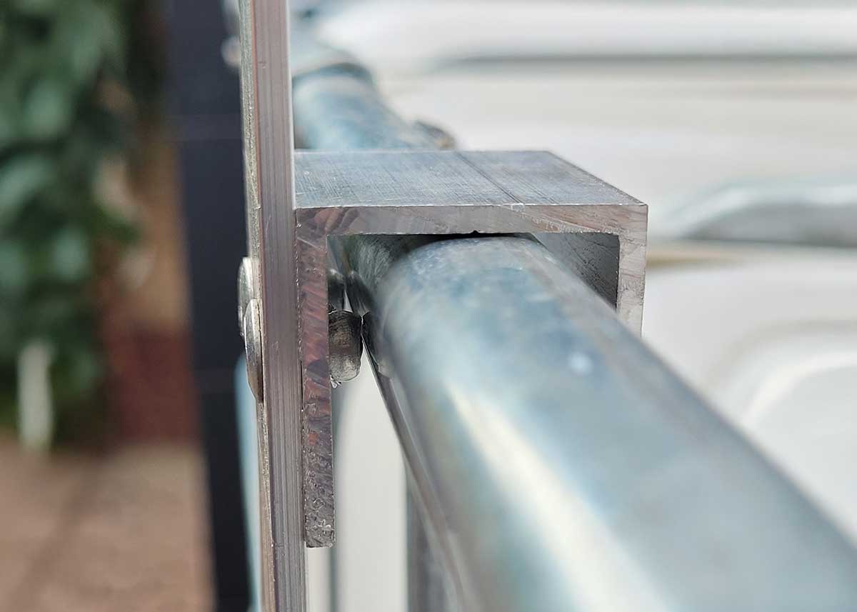 DIY IBC Container Regenfass Verkleidung Vernietung
