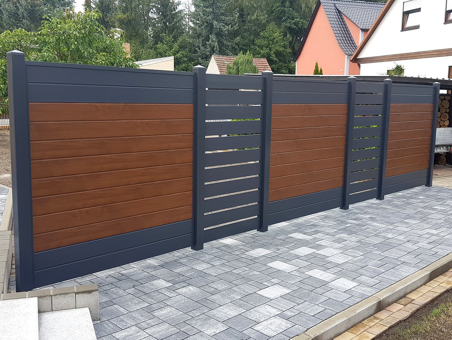 Sichtschutz Bogen Kunststoff SchwarzBraun