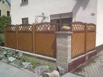 Sichtschutz für Terrasse in Holzoptik